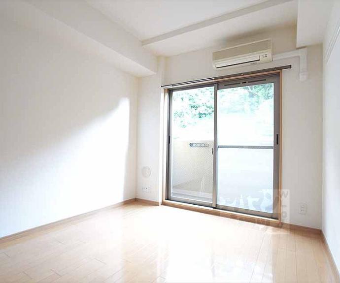 【プレサンス京大東】間取