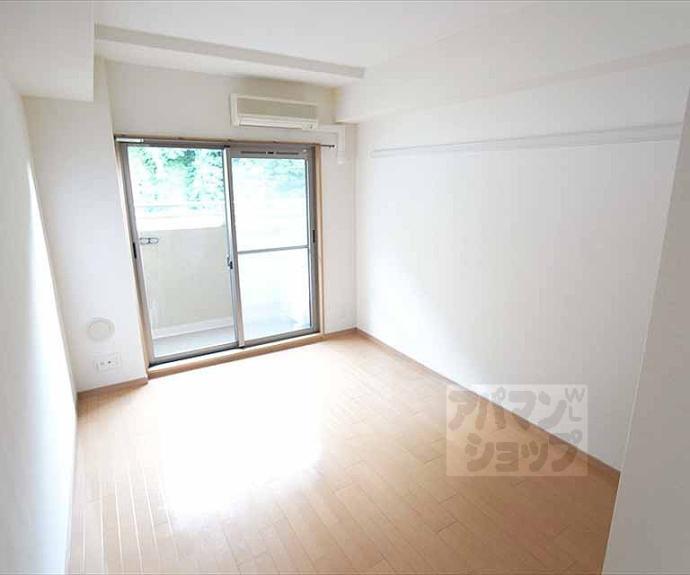 【プレサンス京大東】間取