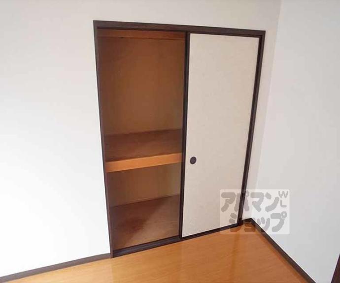 【タウニィ里ノ前】間取