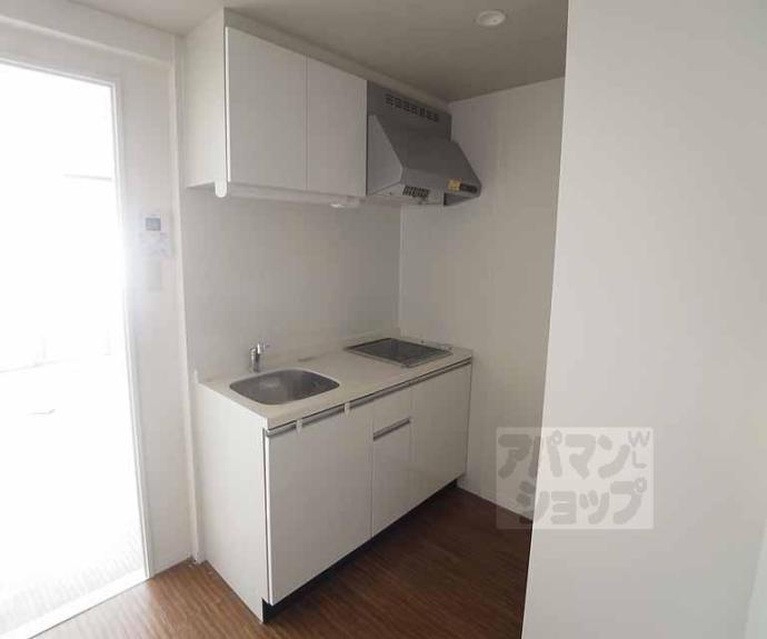 【セレーナ白梅町】間取