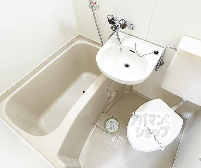 【ヴィラ・ビアンカⅡ】間取