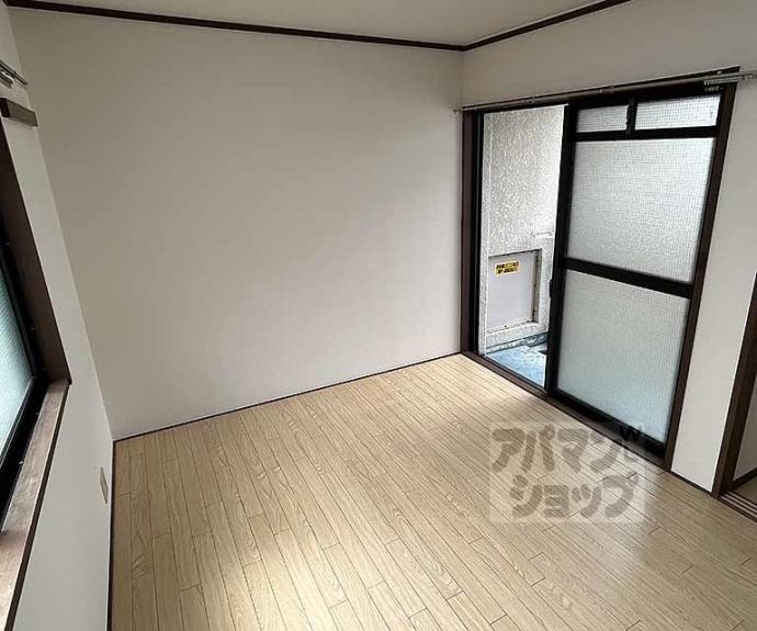 【ヴィラ・ビアンカⅡ】間取