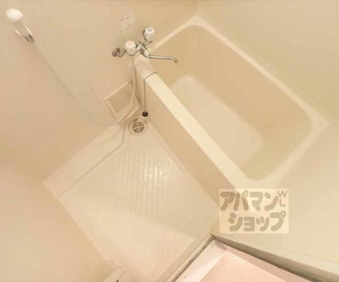 【エレガント鴨川】間取