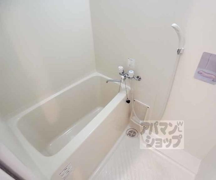 【エレガント鴨川】間取