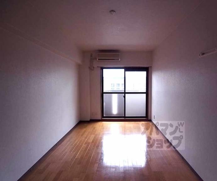 【エレガント鴨川】間取