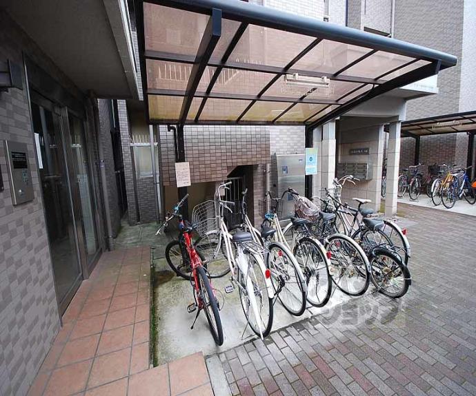 【エレガント鴨川】間取