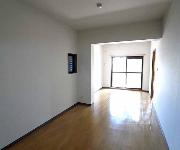 【エレガント鴨川】間取