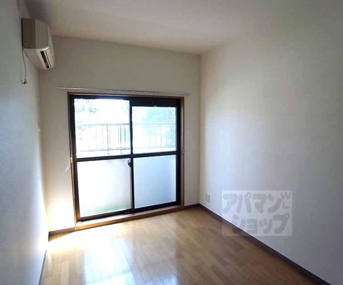 【エレガント鴨川】間取