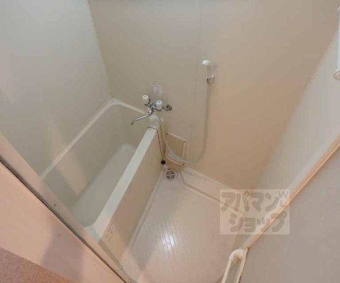 【エレガント鴨川】間取