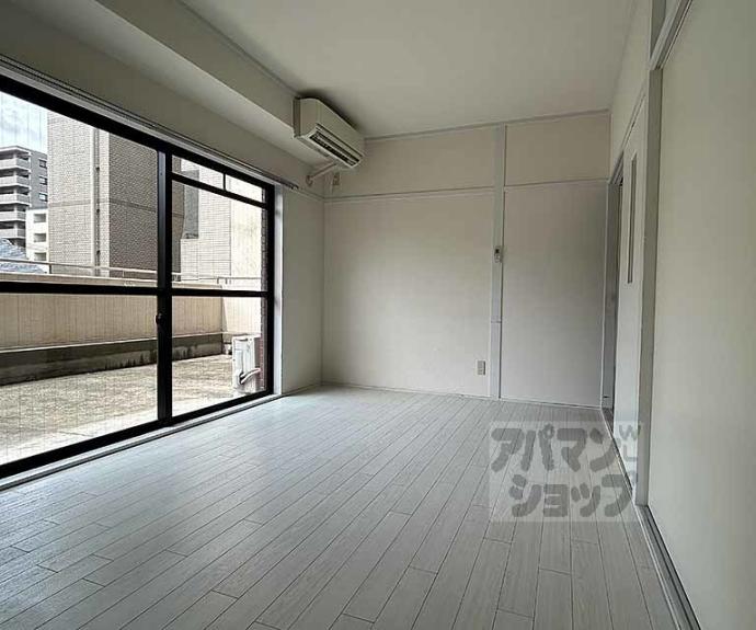 【ファーストコート御所西】間取