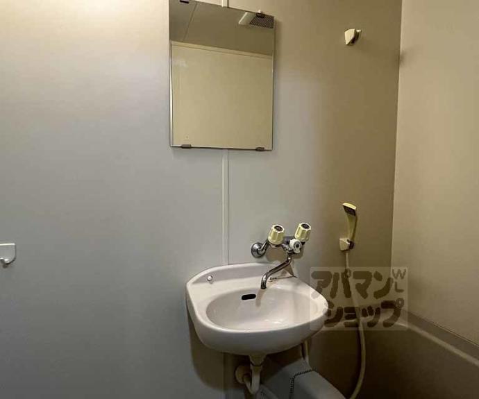 【ベルヴィ武者小路】間取