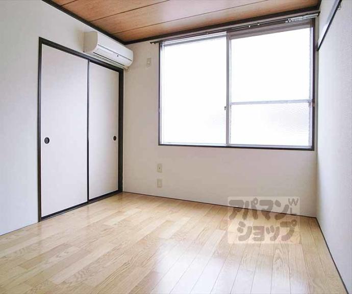 【タウニィ一乗寺】間取