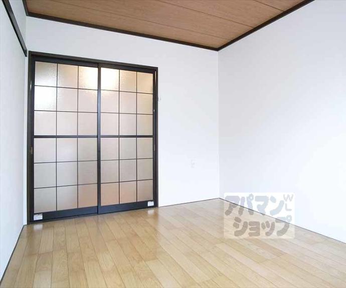 【タウニィ一乗寺】間取