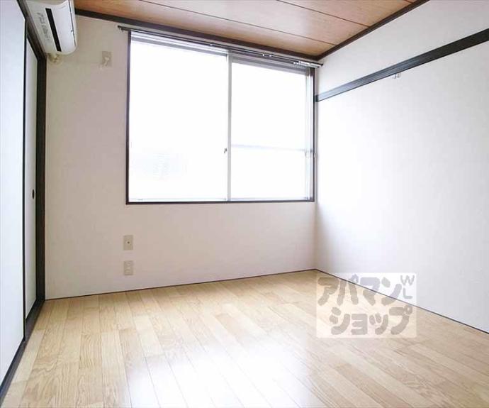 【タウニィ一乗寺】間取