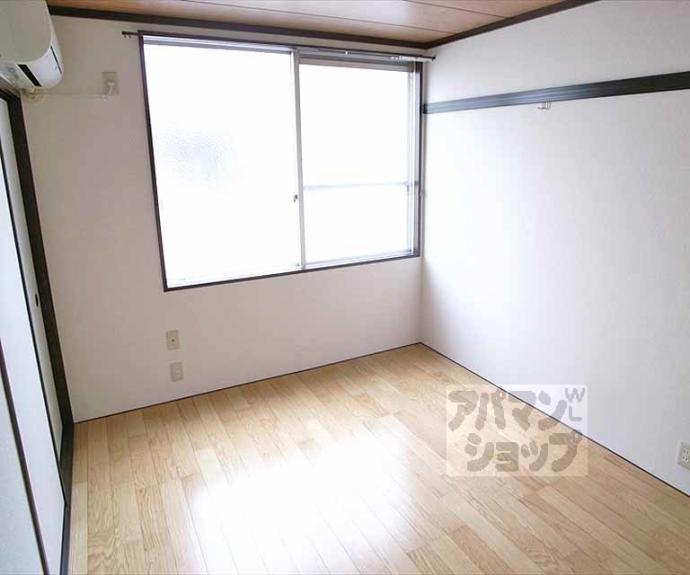 【タウニィ一乗寺】間取