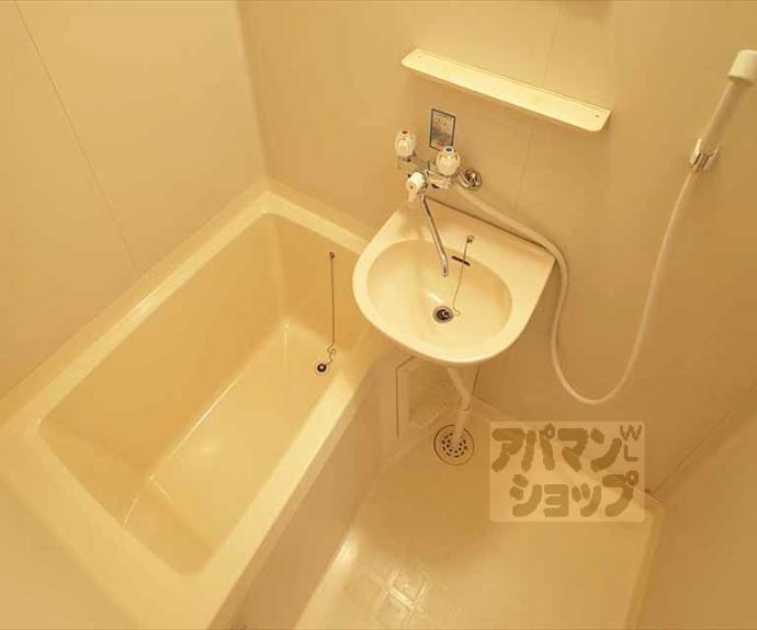 【ＢＬＯＯＭ　ＣＯＵＲＴ】間取