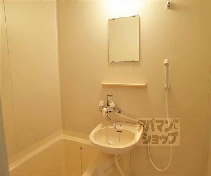 【ＢＬＯＯＭ　ＣＯＵＲＴ】間取