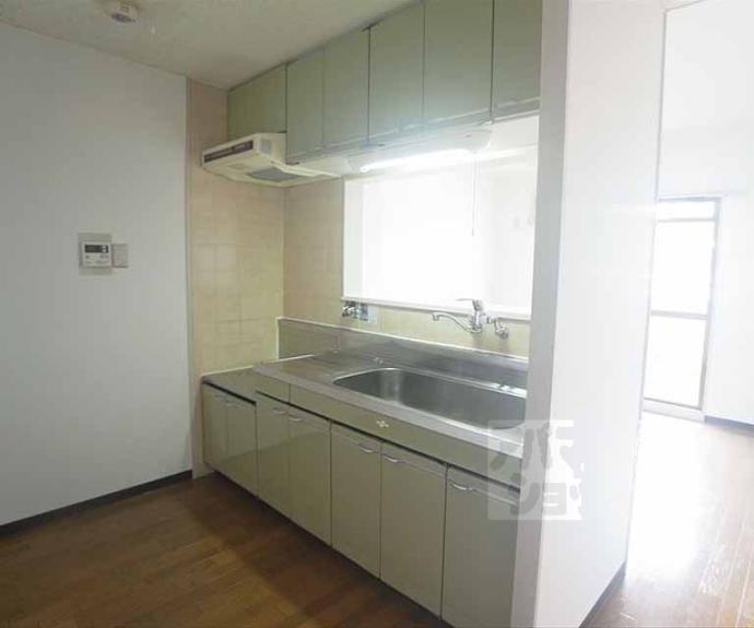 【アメニティハイツ中川】