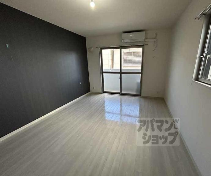 【ウイング西院】間取