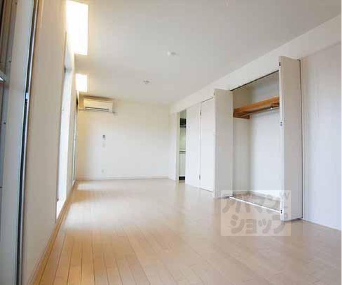 【リラクセ大枝】間取