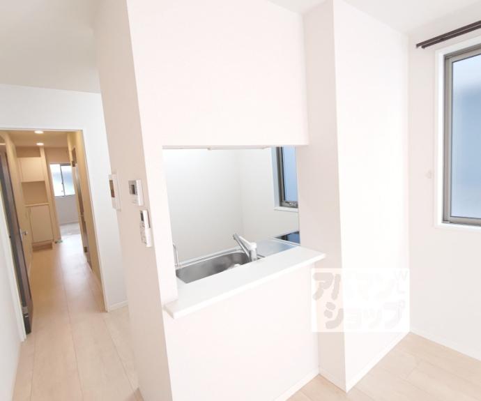 【メゾン和泉式部】間取