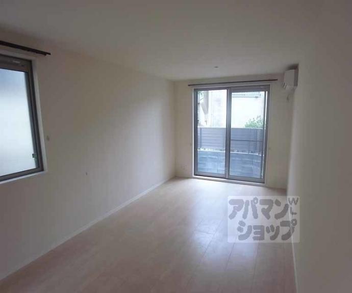 【メゾン和泉式部】間取