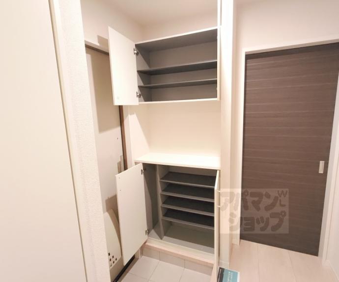 【メゾン和泉式部】間取