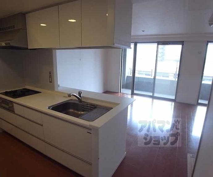 【サーパスシティ西院日照町】間取