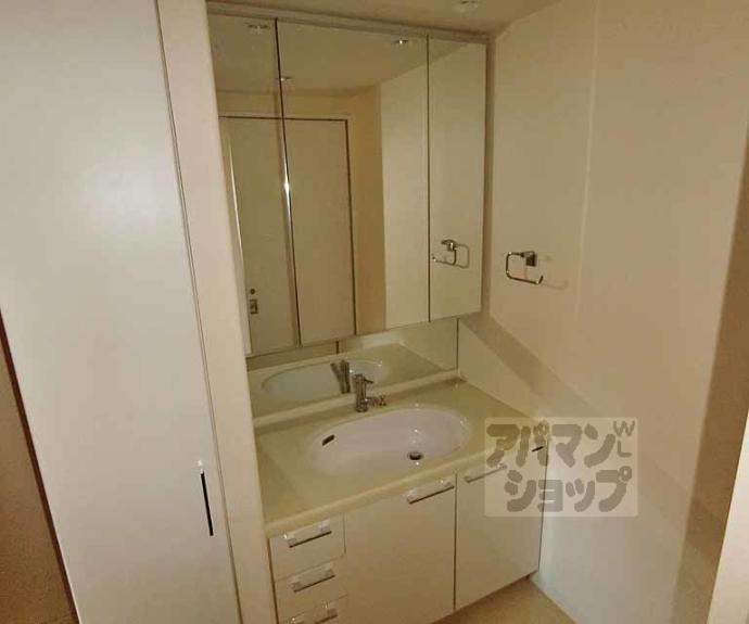 【サーパスシティ西院日照町】間取