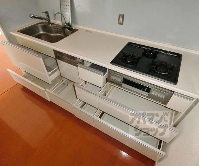 【サーパスシティ西院日照町】間取