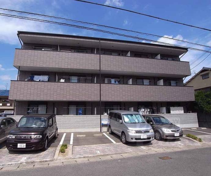 【アンプルールフェールデルニエ嵯峨ノ段町】間取