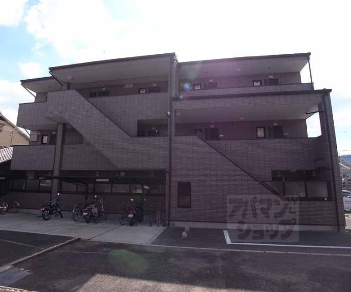 【アンプルールフェールデルニエ嵯峨ノ段町】間取