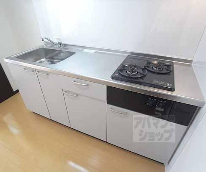 【アンプルールフェールデルニエ嵯峨ノ段町】間取