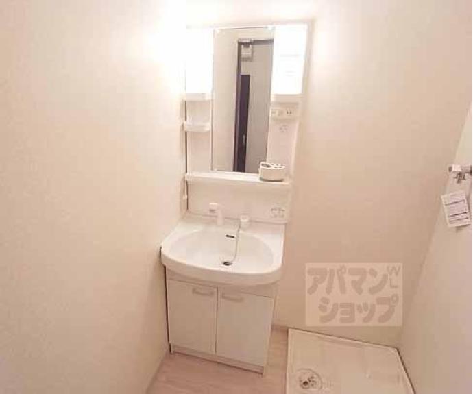 【アンプルールフェールデルニエ嵯峨ノ段町】間取