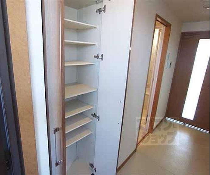 【メルヴェイユ四条】間取