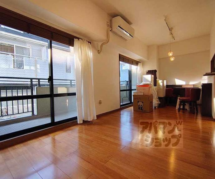 【ラウンドガーデン嵐山】間取