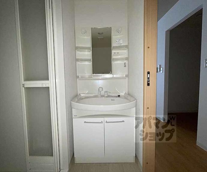 【コリーナ宇多野】間取