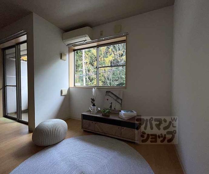 【コリーナ宇多野】間取