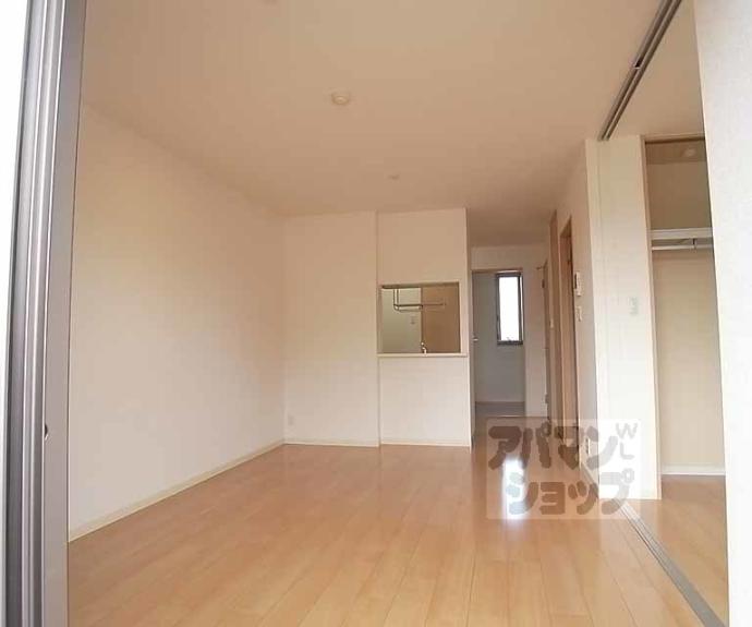 【シャーメゾン嵯峨野】間取