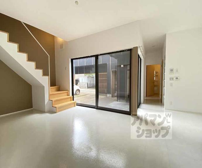 【コートハウス上桂】間取