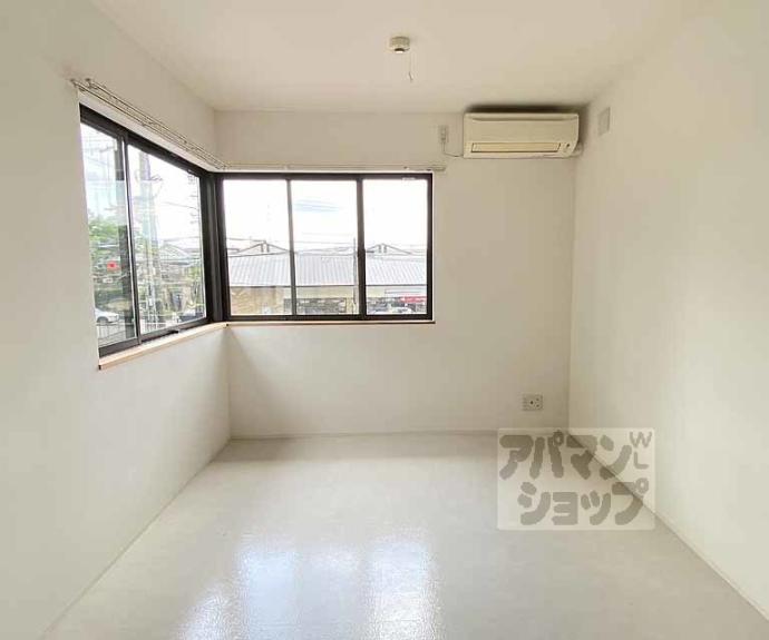 【コートハウス上桂】間取