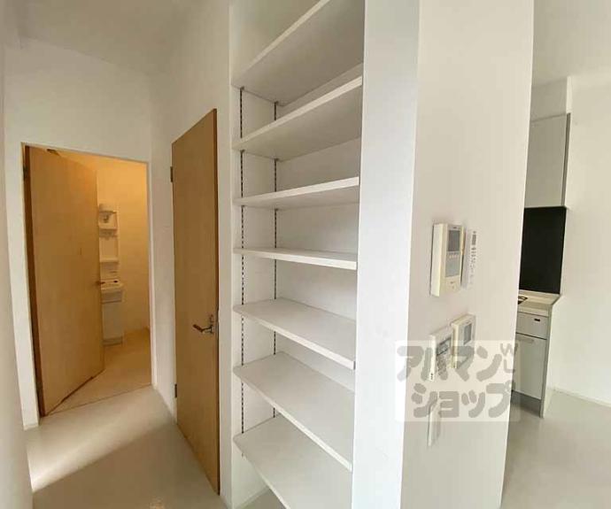 【コートハウス上桂】間取