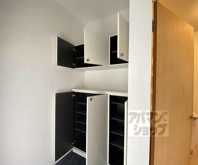 【コートハウス上桂】間取