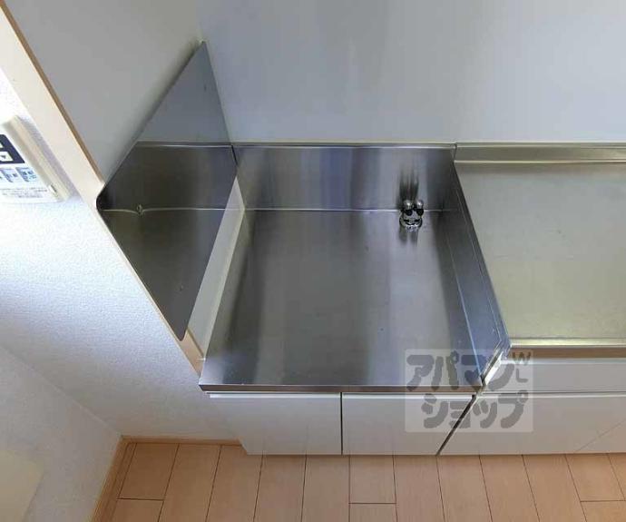 【ｆｏｒｅｓｔａｇｅ　西院】間取