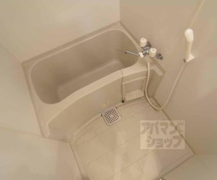 【ルシール二条】間取