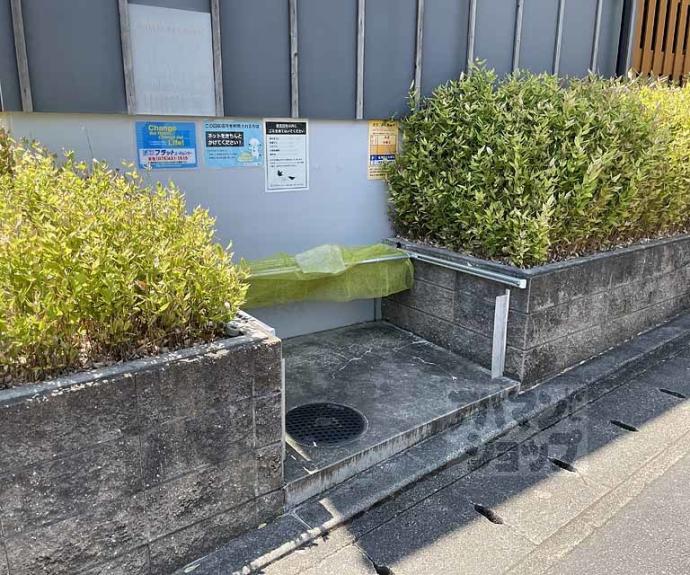 【Ｃｈａｌｅｔ　ｄｅ　ｌ＇ｏｕｅｓｔ】間取