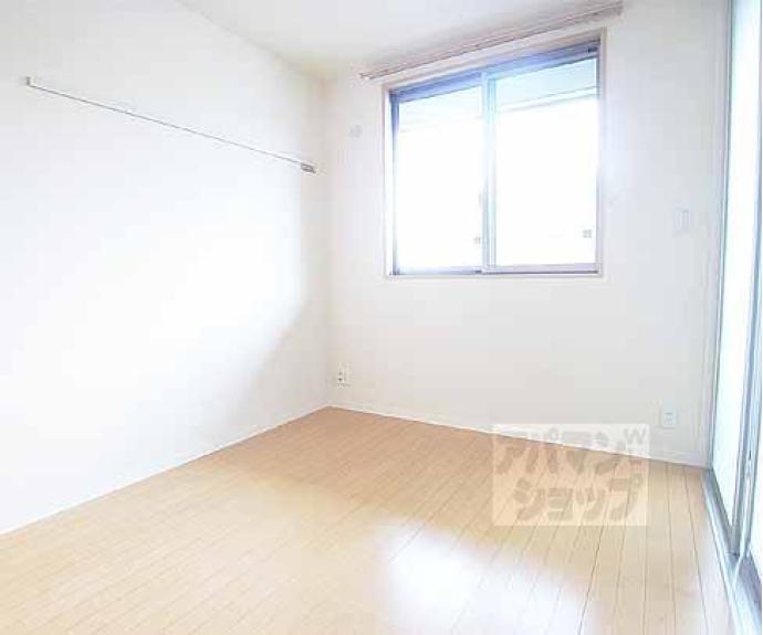 【シャーメゾン高新・嵯峨野】間取