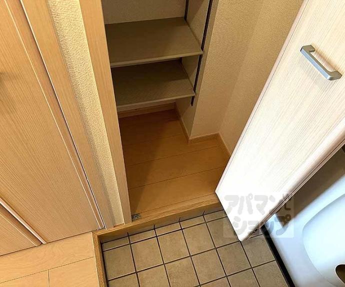 【カーサ・プラシードＵ】間取