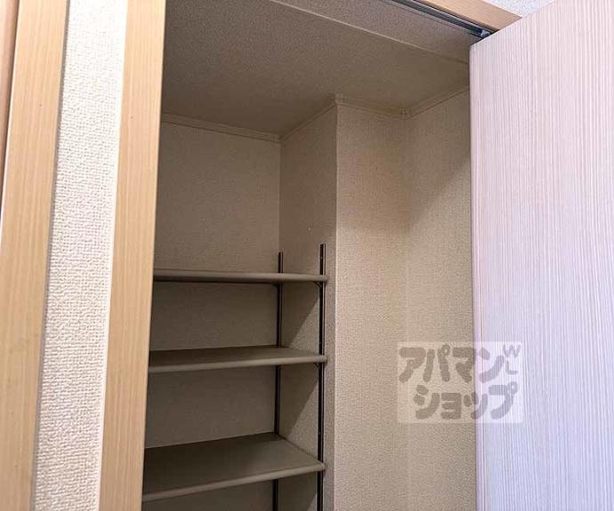 【カーサ・プラシードＵ】間取