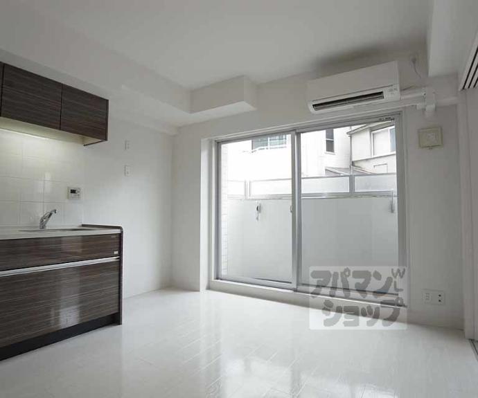 【プリオーレリベルタ桂A棟】間取